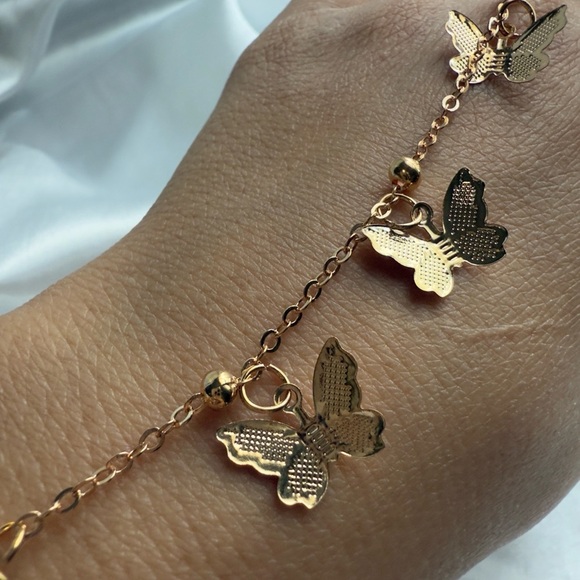 Shahmaran Gold Butterfly Charm Bracelet ring 
New trend - Picture 11 of 12